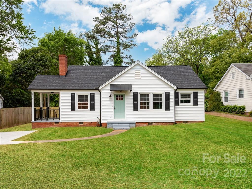 2741 Parkway Avenue Charlotte NC 28208