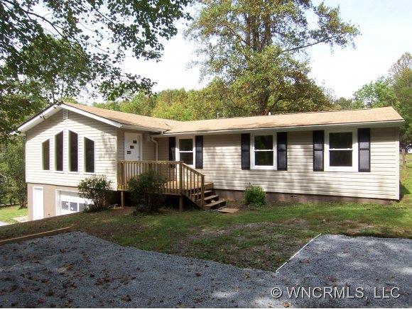 28 Camaro Drive Brevard NC 28712