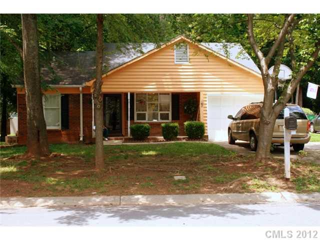 5207 Walnut Grove Lane Charlotte NC 28227