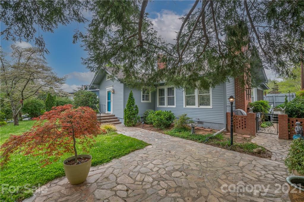 34 Lyncourt Drive Tryon NC 28782
