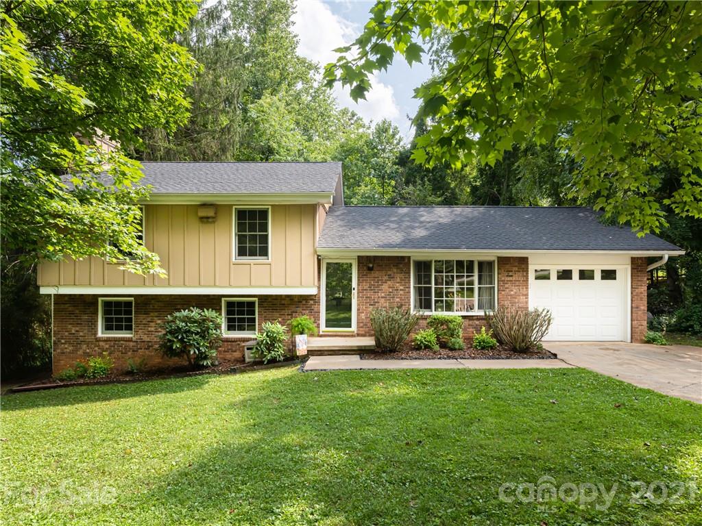55 Pine Tree Drive Candler NC 28715