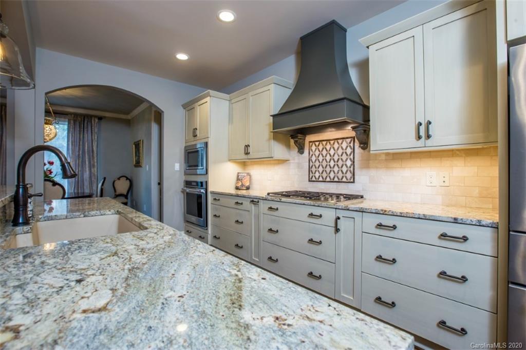 35 Chantilly Drive Asheville NC 28804