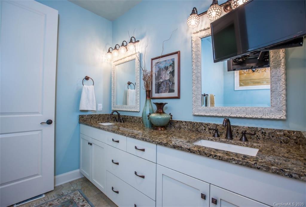 35 Chantilly Drive Asheville NC 28804
