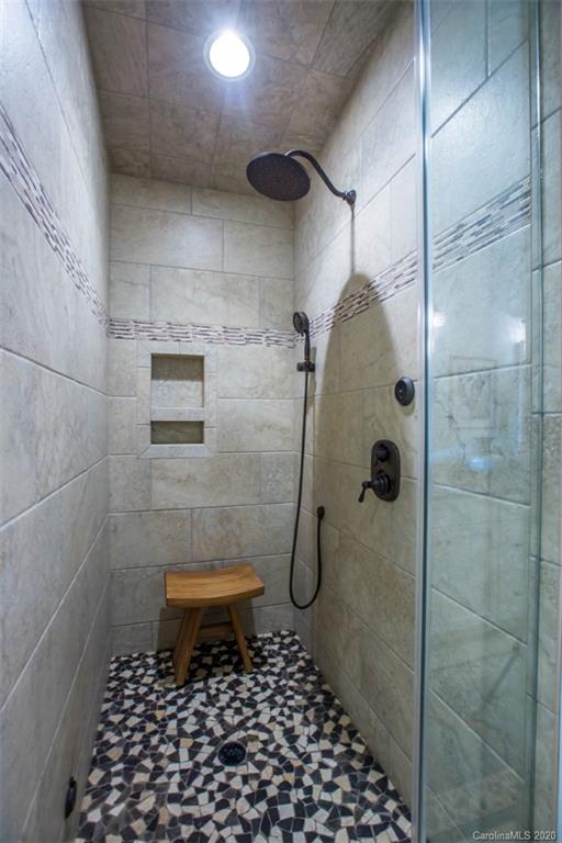 35 Chantilly Drive Asheville NC 28804