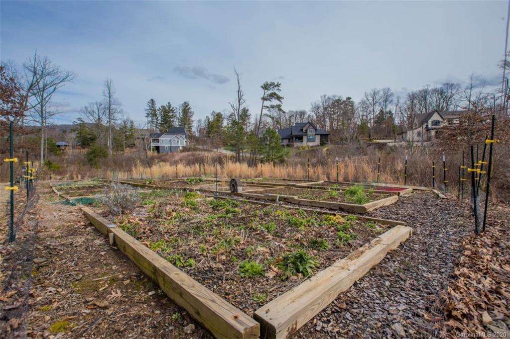 35 Chantilly Drive Asheville NC 28804