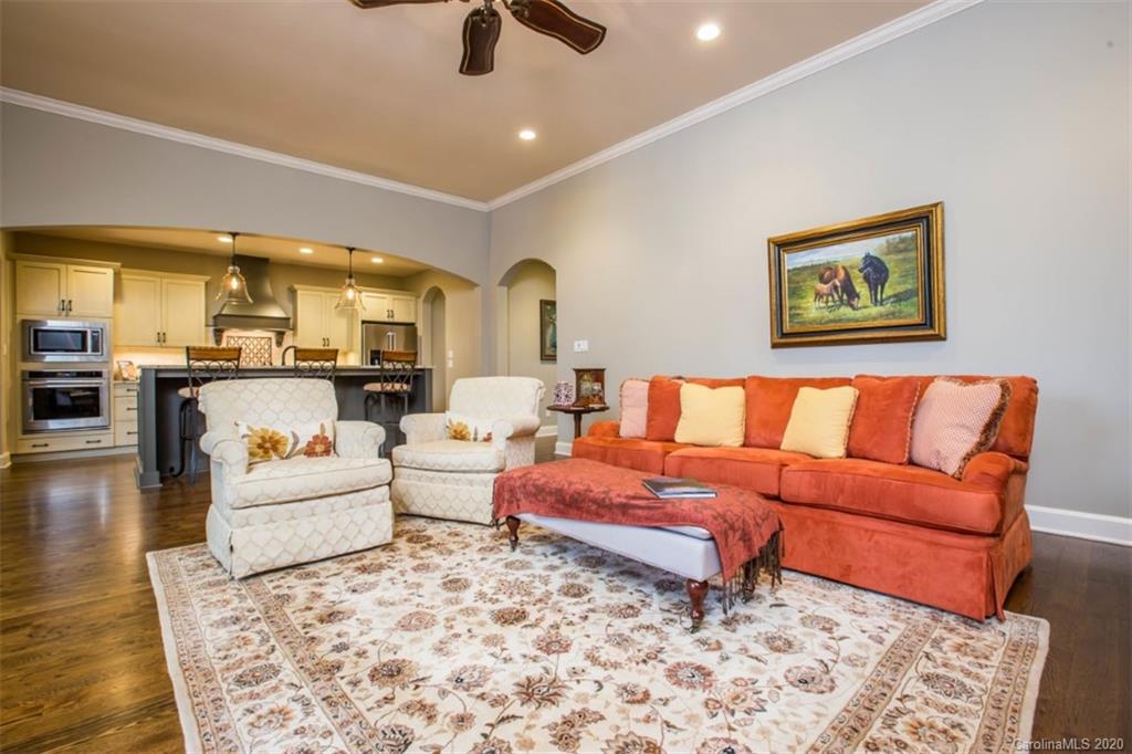 35 Chantilly Drive Asheville NC 28804