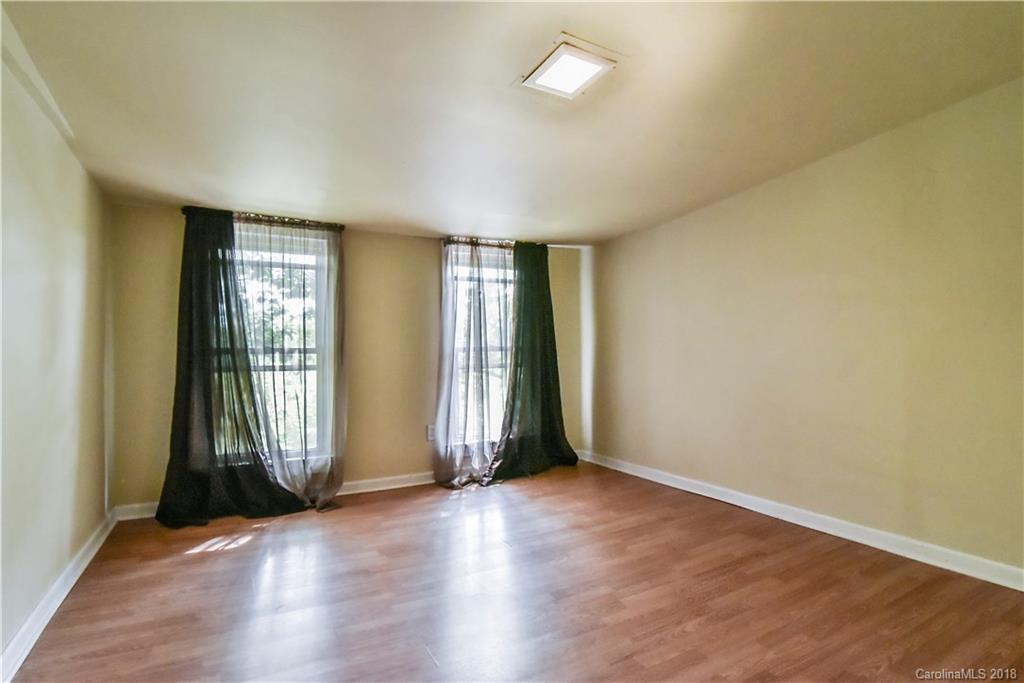 165 Delaware Place Asheville NC 28806
