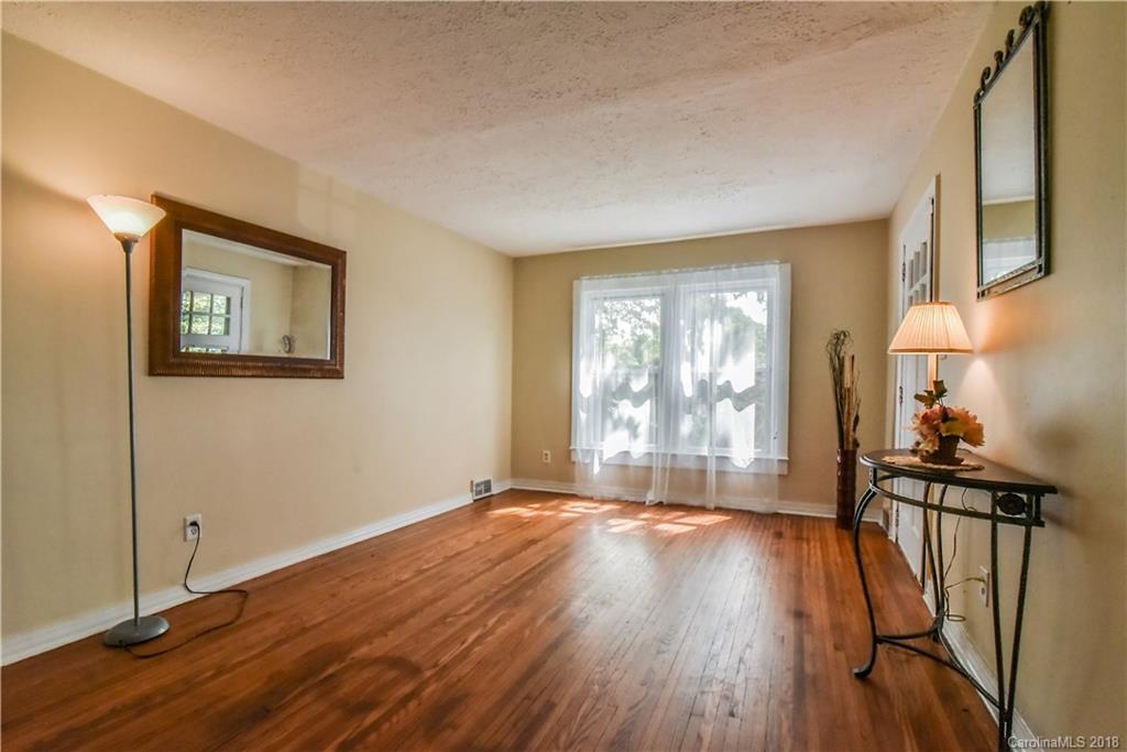 165 Delaware Place Asheville NC 28806