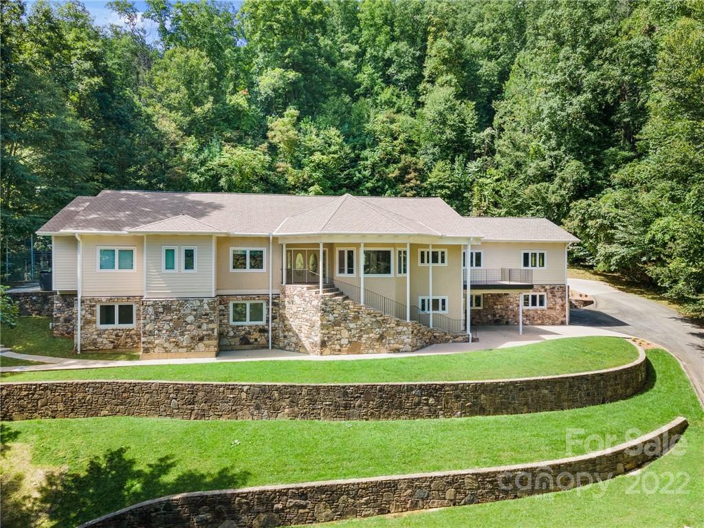 33 Pinners Lane Asheville NC 28803