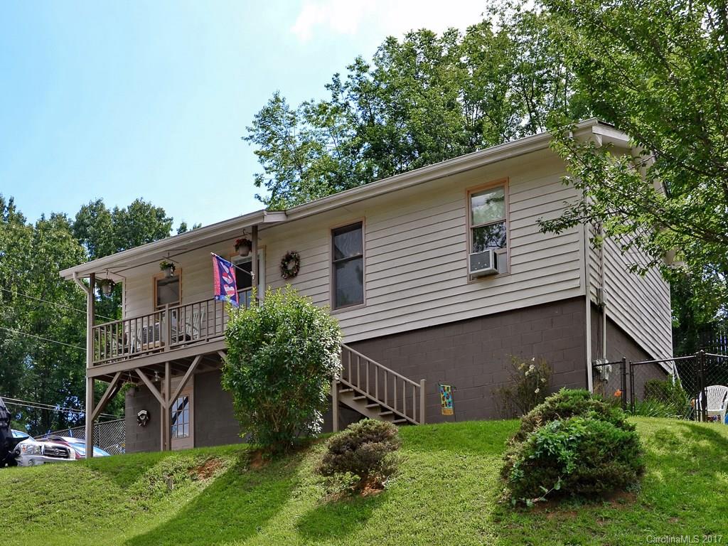 29 Walker Street Clyde NC 28721