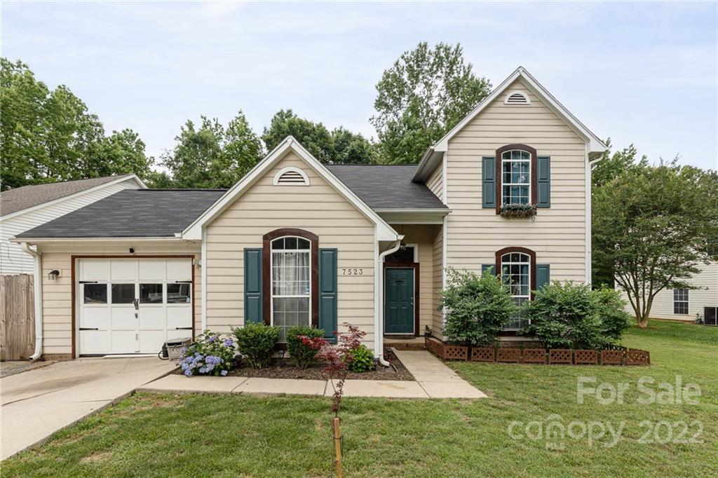 7523 Pence Pond Lane Charlotte NC 28227