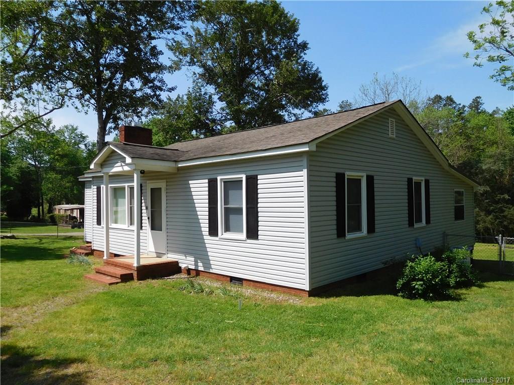 1507 Oakridge Farm Highway Mooresville NC 28115