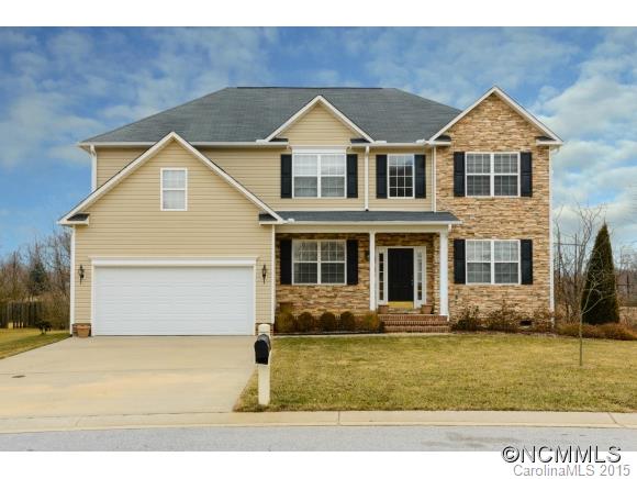 9 Yorktown Circle Arden NC 28704