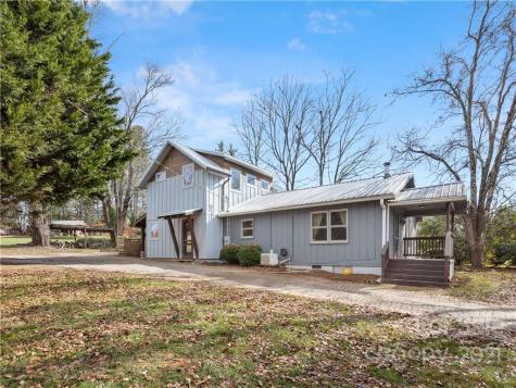 416 Kimzey Road Mills River NC 28759