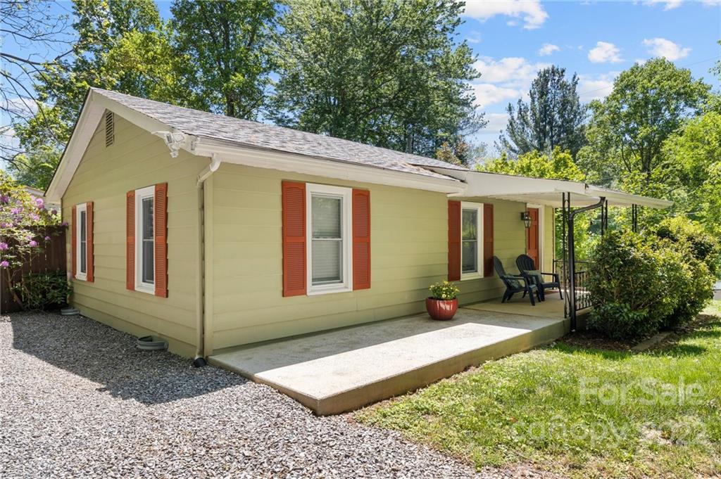185 Appalachian Way Asheville NC 28806