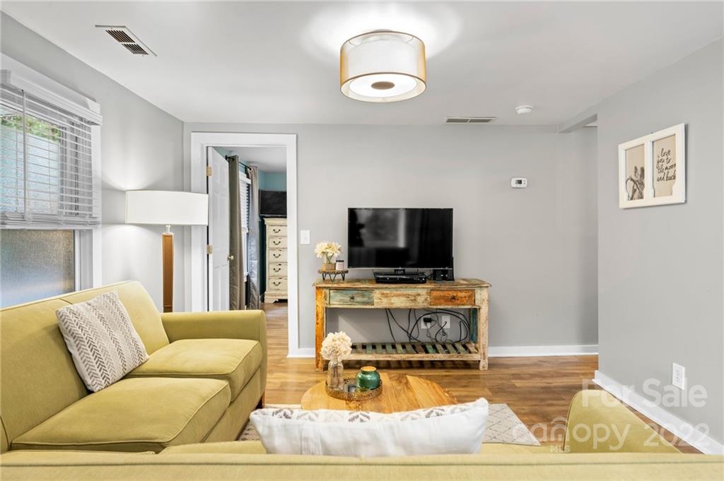 185 Appalachian Way Asheville NC 28806
