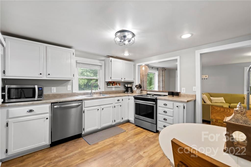 185 Appalachian Way Asheville NC 28806