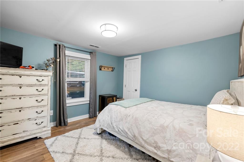 185 Appalachian Way Asheville NC 28806