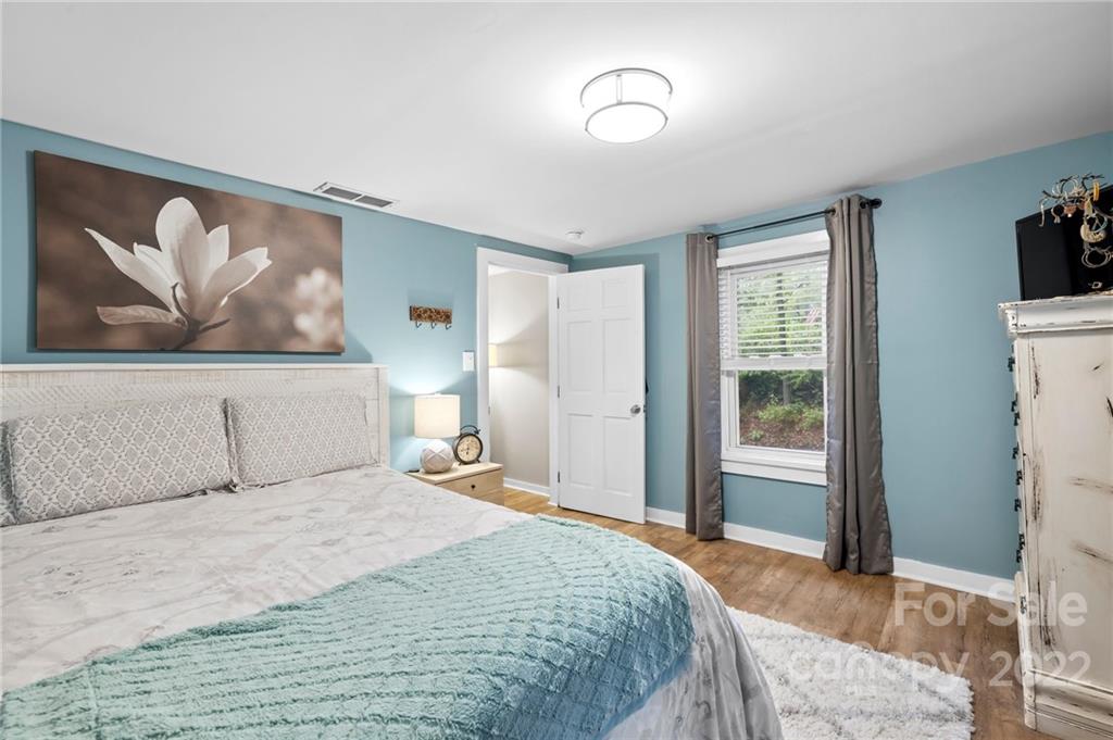 185 Appalachian Way Asheville NC 28806