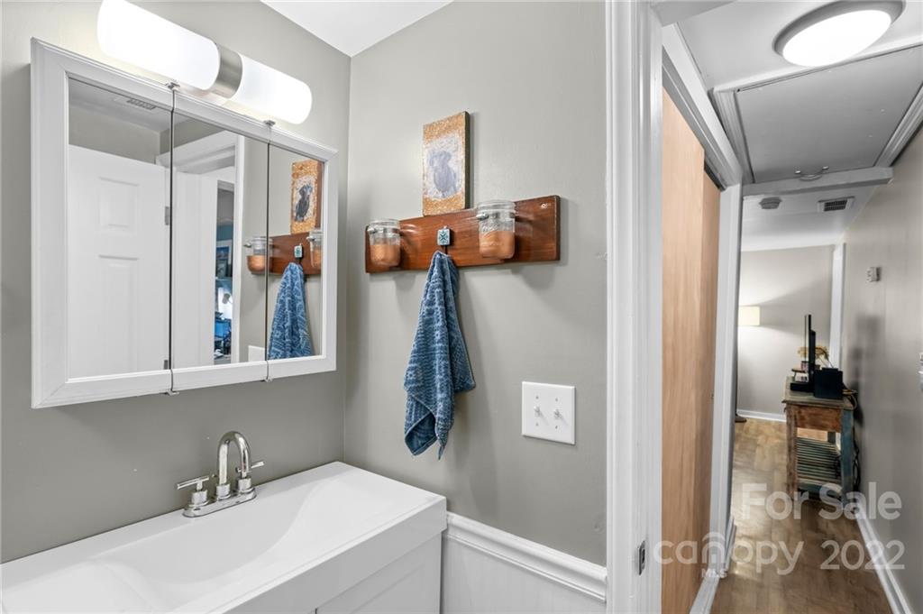 185 Appalachian Way Asheville NC 28806
