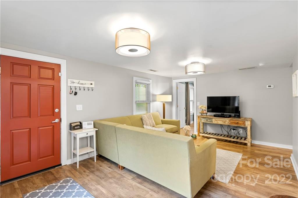 185 Appalachian Way Asheville NC 28806
