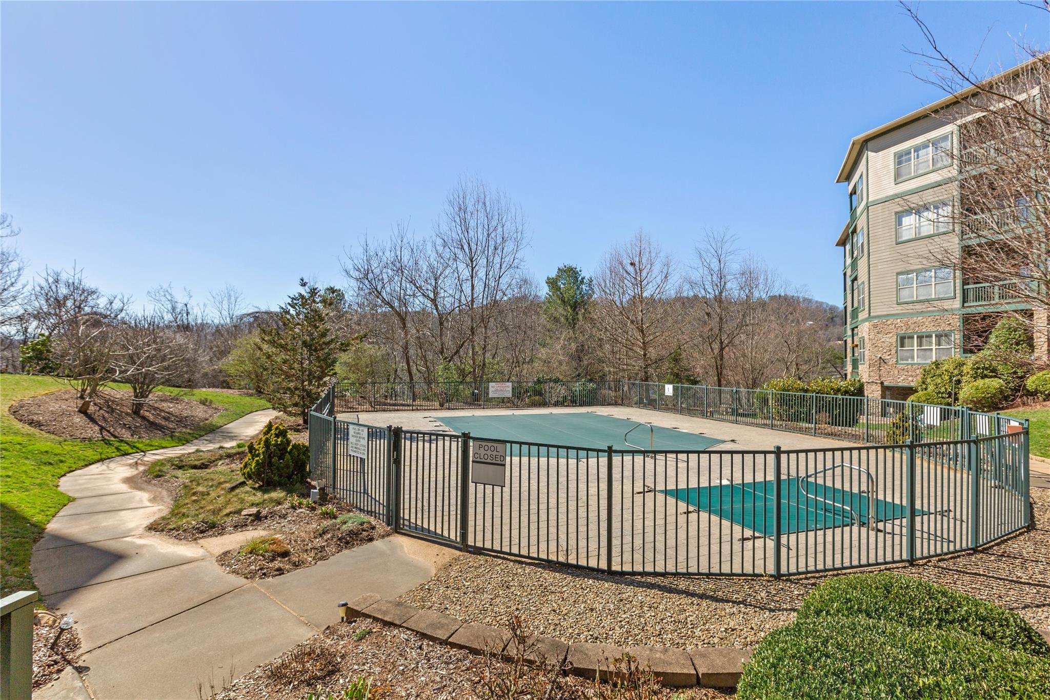 9 Kenilworth Knoll Asheville NC 28805