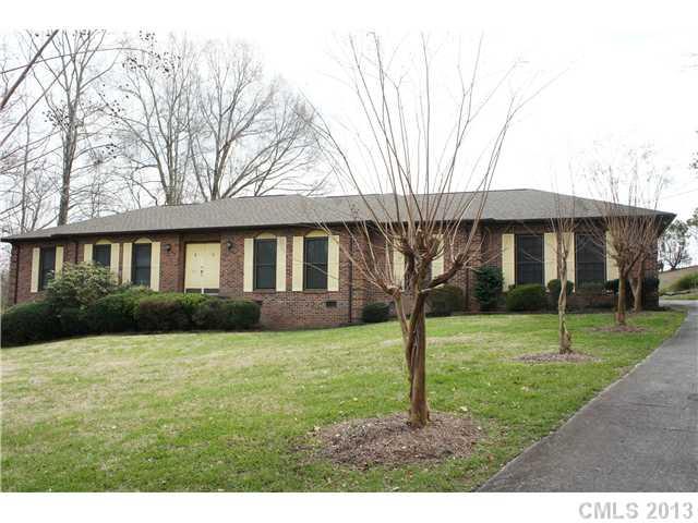 207 Lamplighter Lane Mount Holly NC 28120
