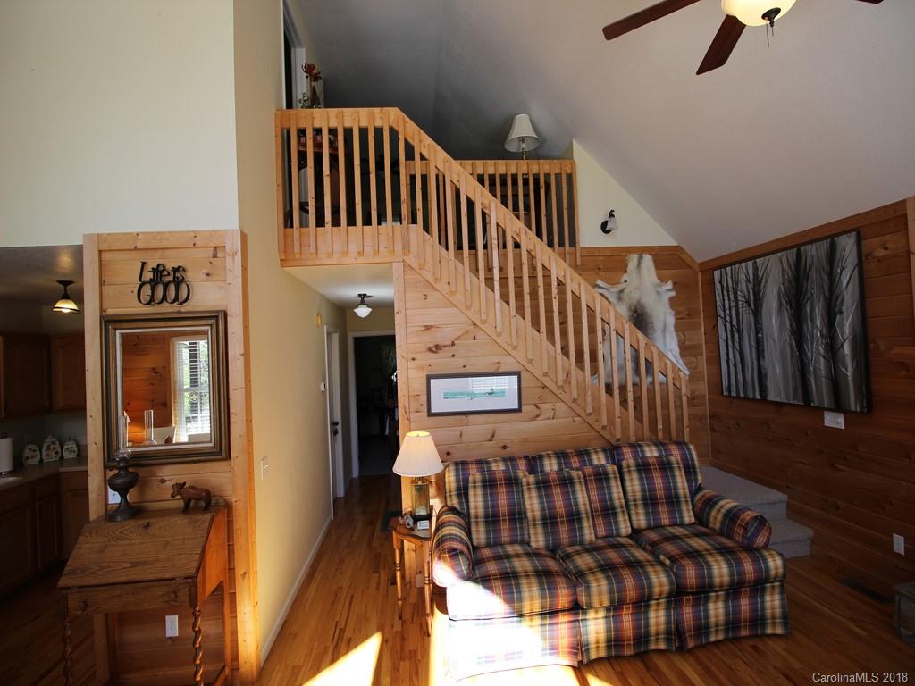 57 South Pinnacle Drive Burnsville NC 28714