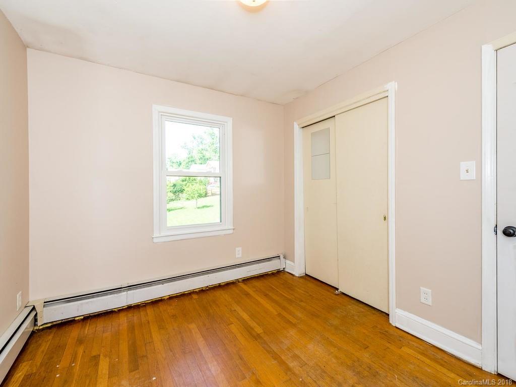 6 W Raleigh Road Asheville NC 28803