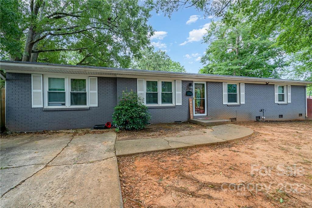 825 Cameron Avenue Gastonia NC 28052
