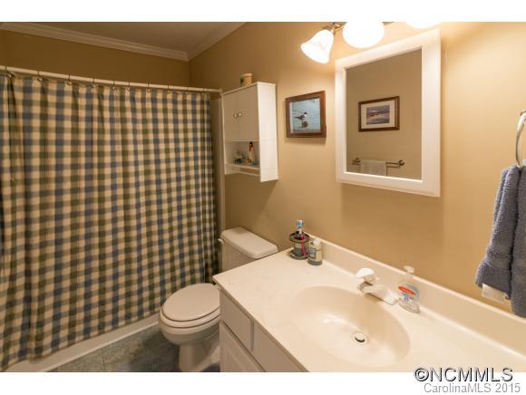 8 Hoopers Forest Drive Fletcher NC 28732