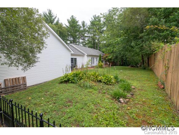 8 Hoopers Forest Drive Fletcher NC 28732