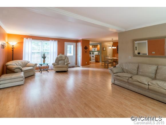 8 Hoopers Forest Drive Fletcher NC 28732