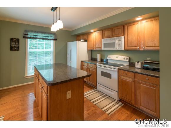 8 Hoopers Forest Drive Fletcher NC 28732