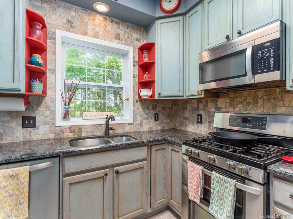 46 Michelle Lane Leicester NC 28748