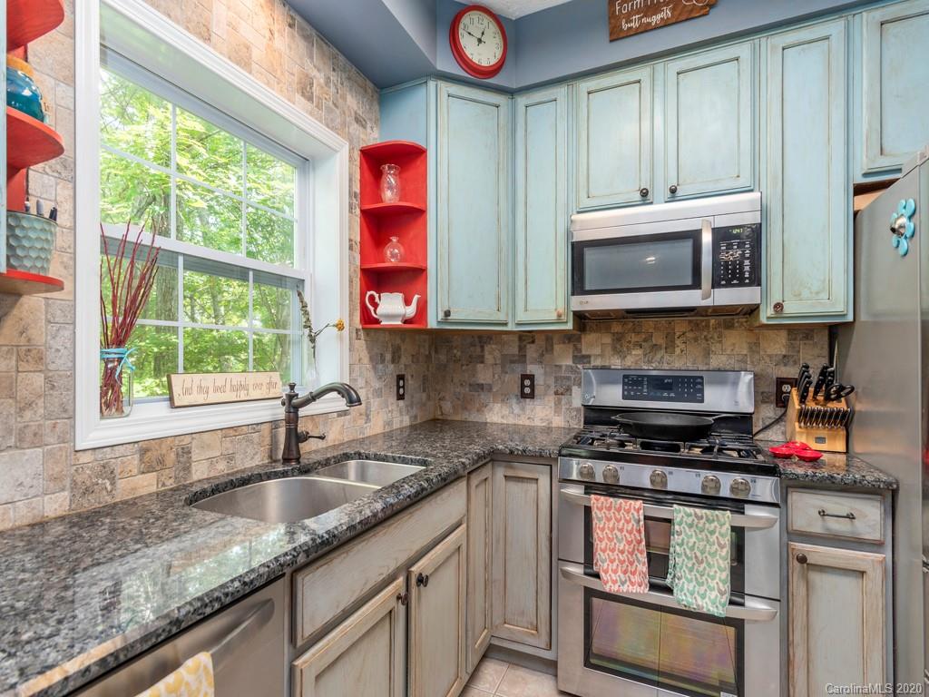 46 Michelle Lane Leicester NC 28748