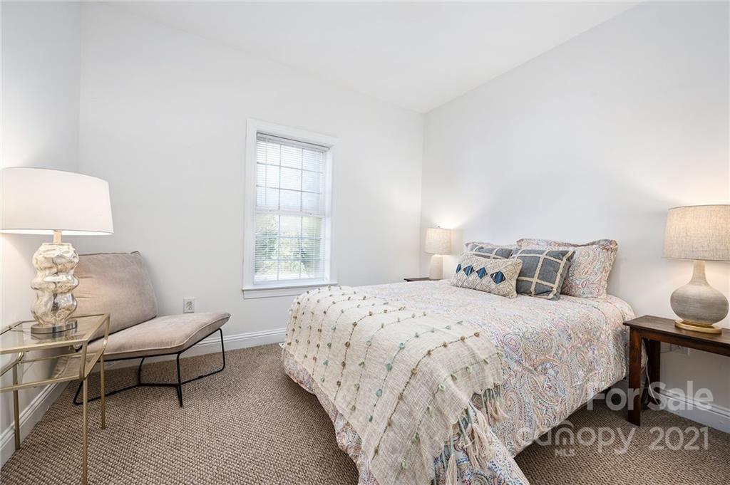 37 Poplar Creek Drive Asheville NC 28805
