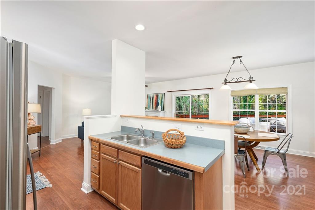 37 Poplar Creek Drive Asheville NC 28805