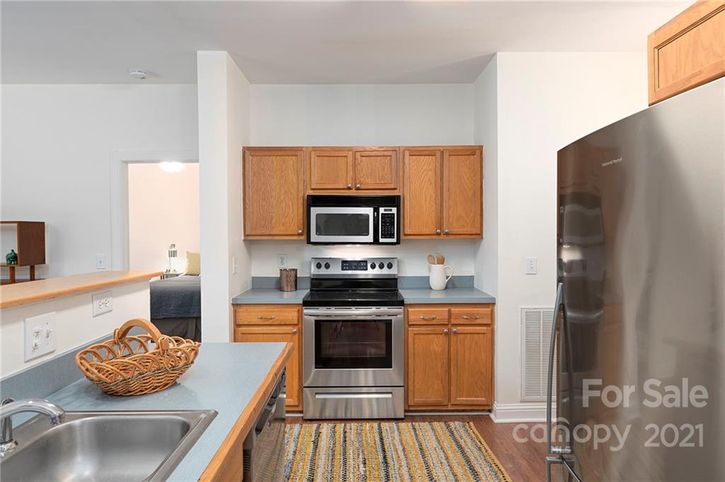 37 Poplar Creek Drive Asheville NC 28805