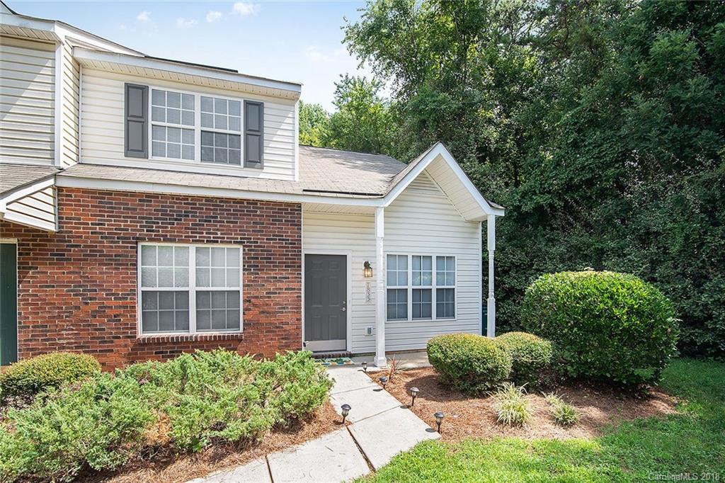 7833 Petrea Lane Charlotte NC 28227