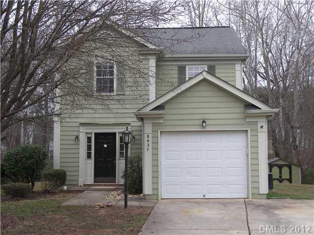 8627 Lockerbie Lane Charlotte NC 28215
