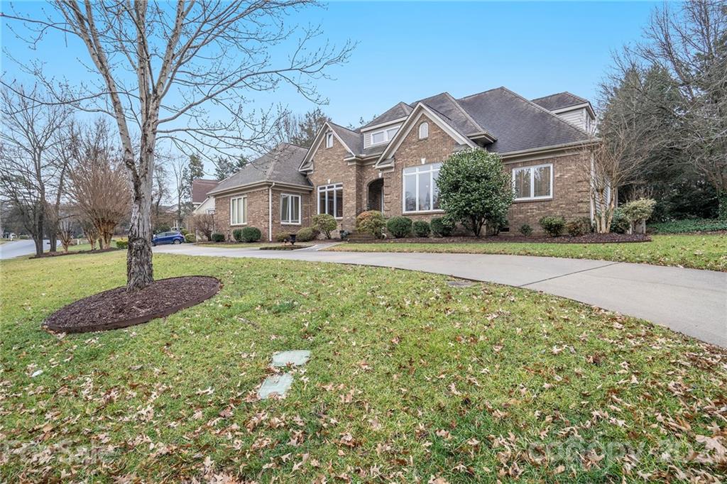 5701 Woodridge Court NW Concord NC 28027