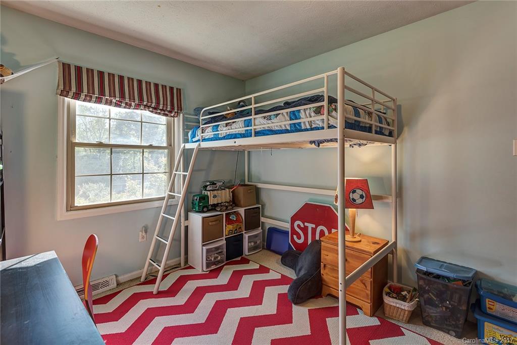 35 Clement Drive Asheville NC 28805