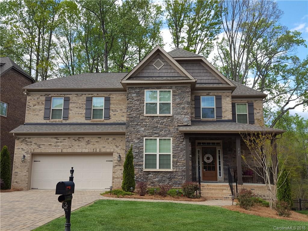 221 Hillandale Drive Charlotte NC 28270