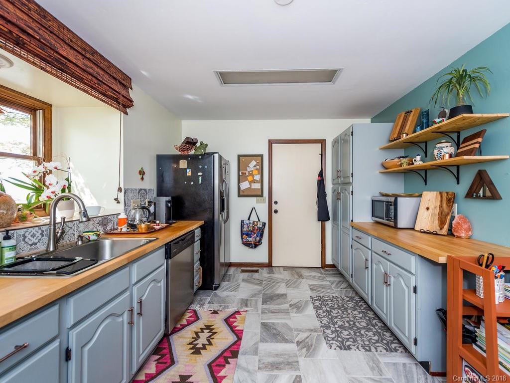 22a Foxglove Court Asheville NC 28805