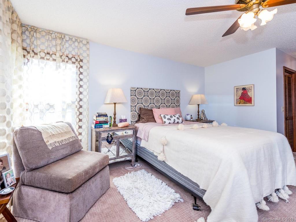 22a Foxglove Court Asheville NC 28805