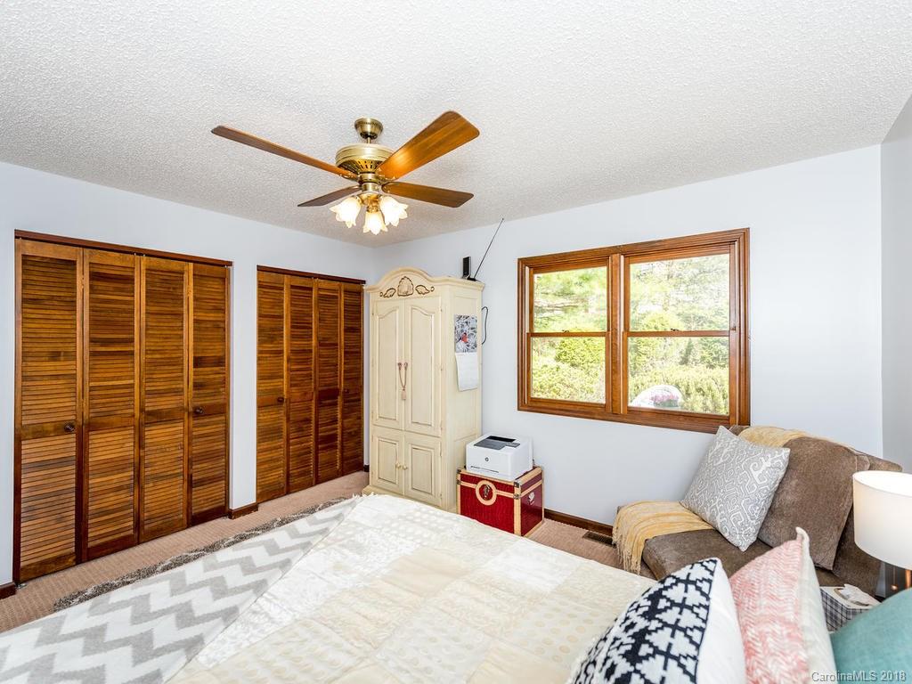 22a Foxglove Court Asheville NC 28805