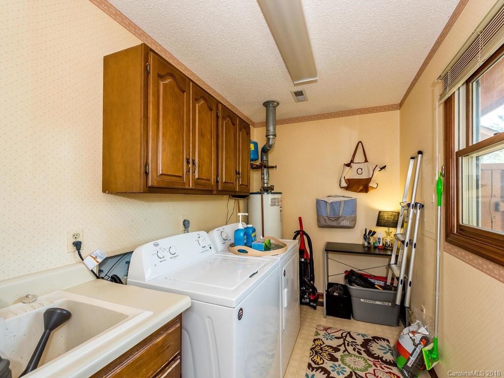 22a Foxglove Court Asheville NC 28805