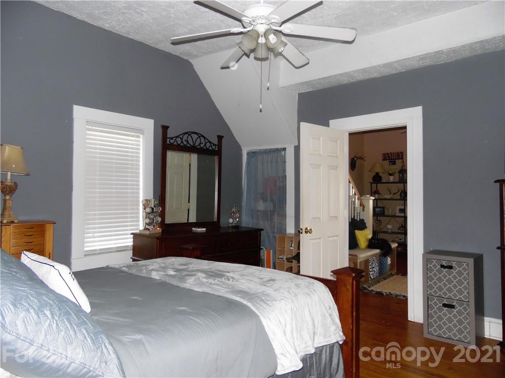 80 W Cross Street Marion NC 28752