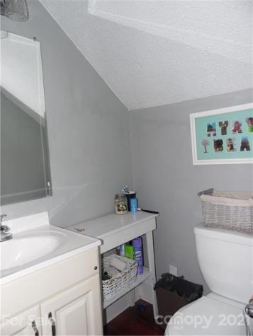 80 W Cross Street Marion NC 28752